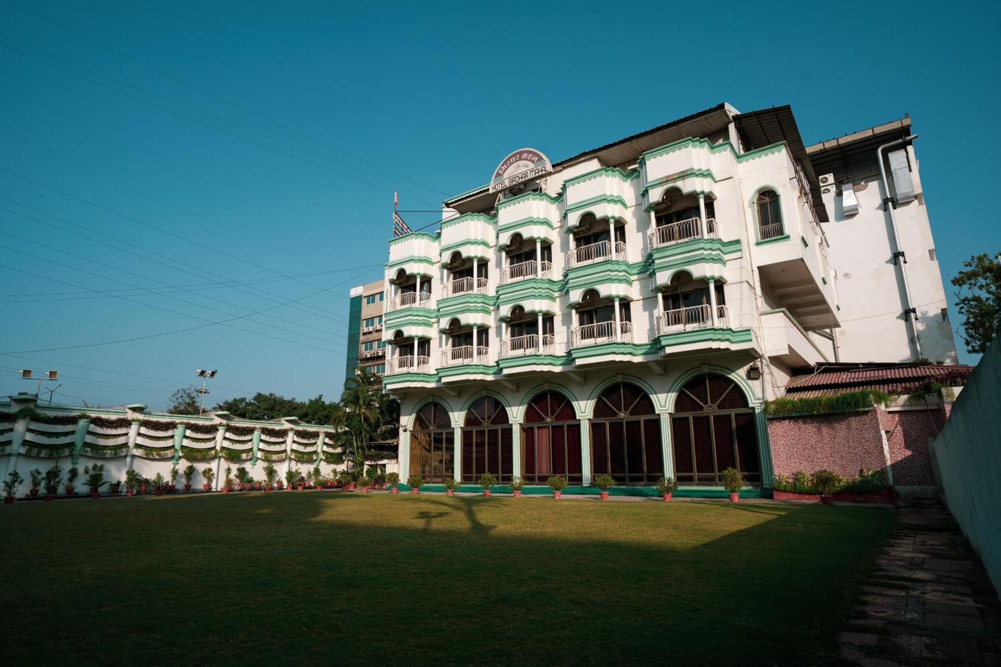 Hotel Girdhar Mahal 印多尔 外观 照片